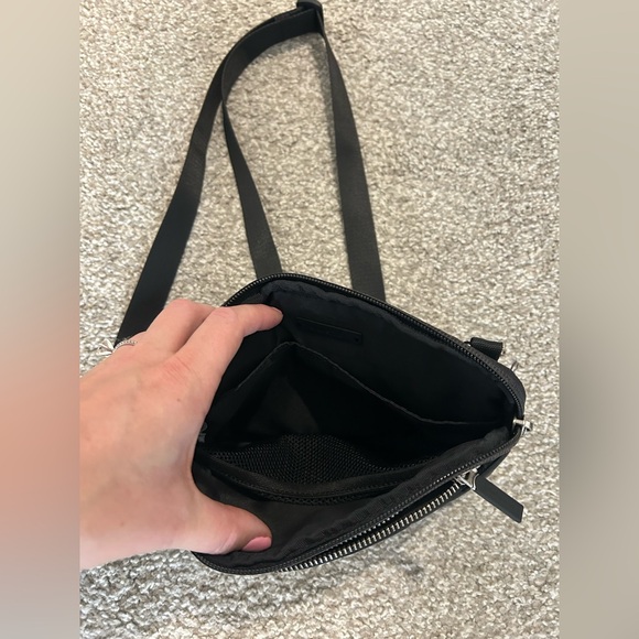 Lululemon City Adventurer Crossbody Bag - Picture 5 of 5